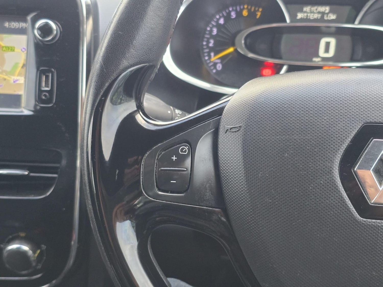 Used Renault Clio 2014 for sale - 77578291: Photo 25