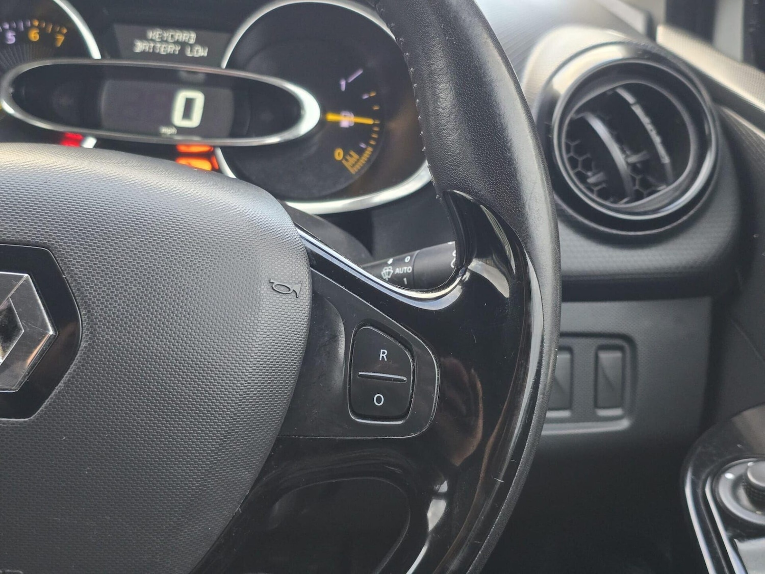 Used Renault Clio 2014 for sale - 77578291: Photo 26