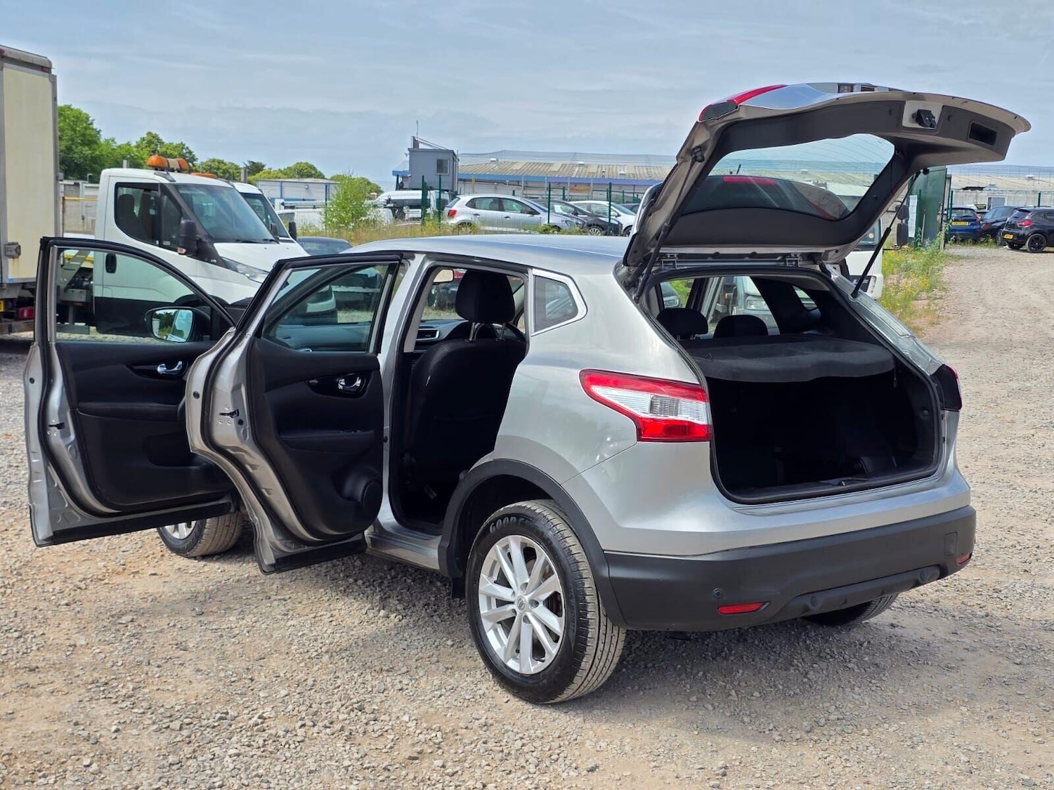 Used Nissan Qashqai 2017 for sale - 76037367: Photo 36