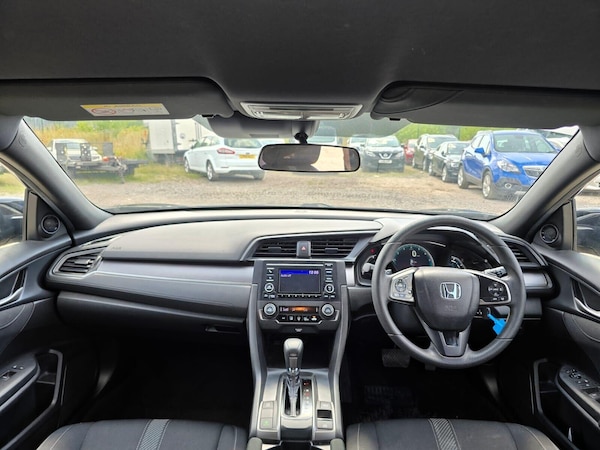 Used Honda Civic 2018 for sale - 75474774: Photo 16