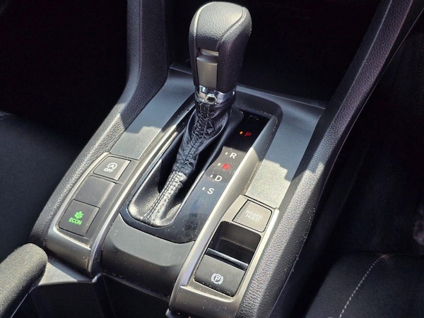 Used Honda Civic 2018 for sale - 75474774: Photo 20