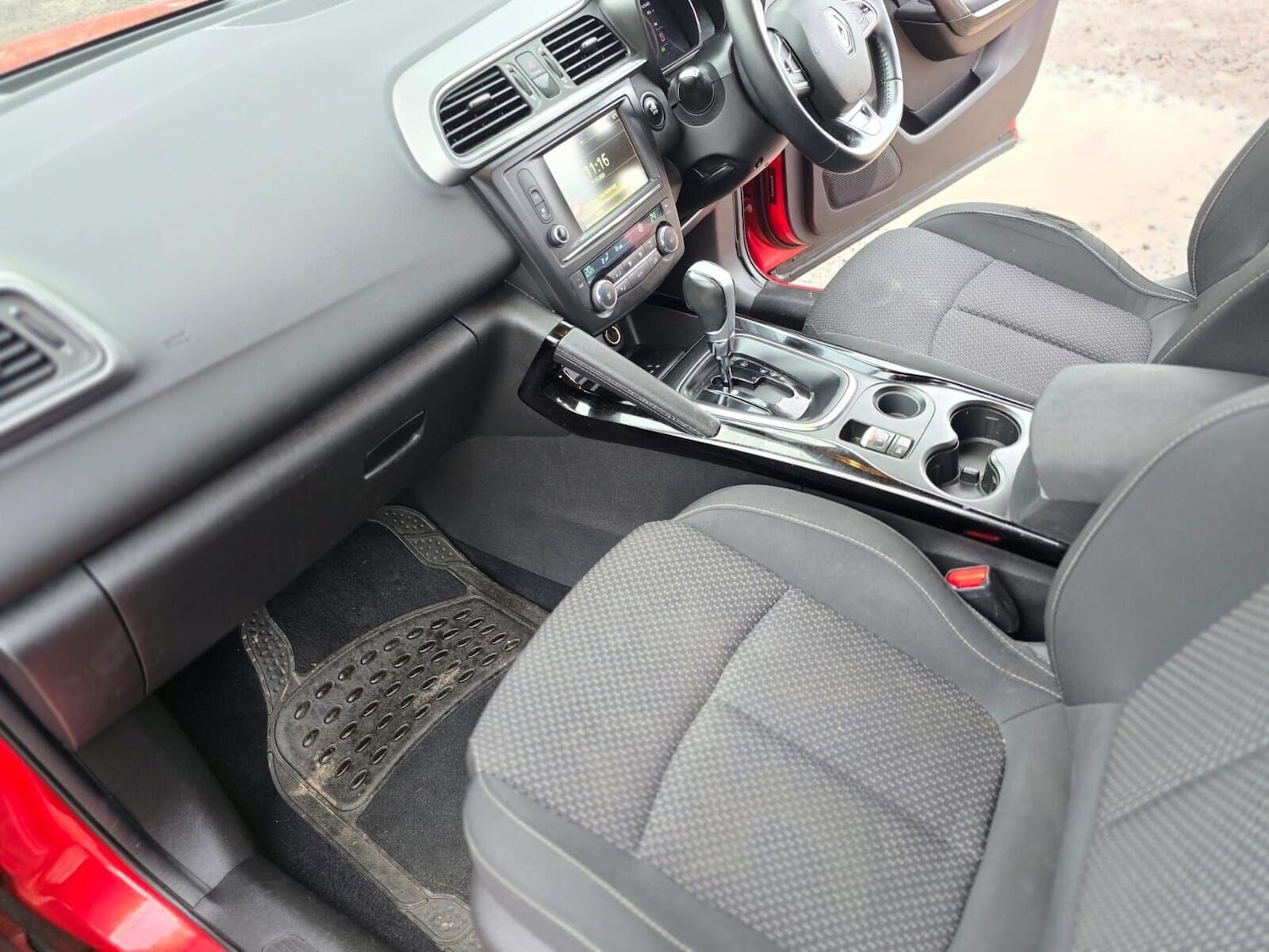 Used Renault Kadjar 2018 for sale - 76368788: Photo 38