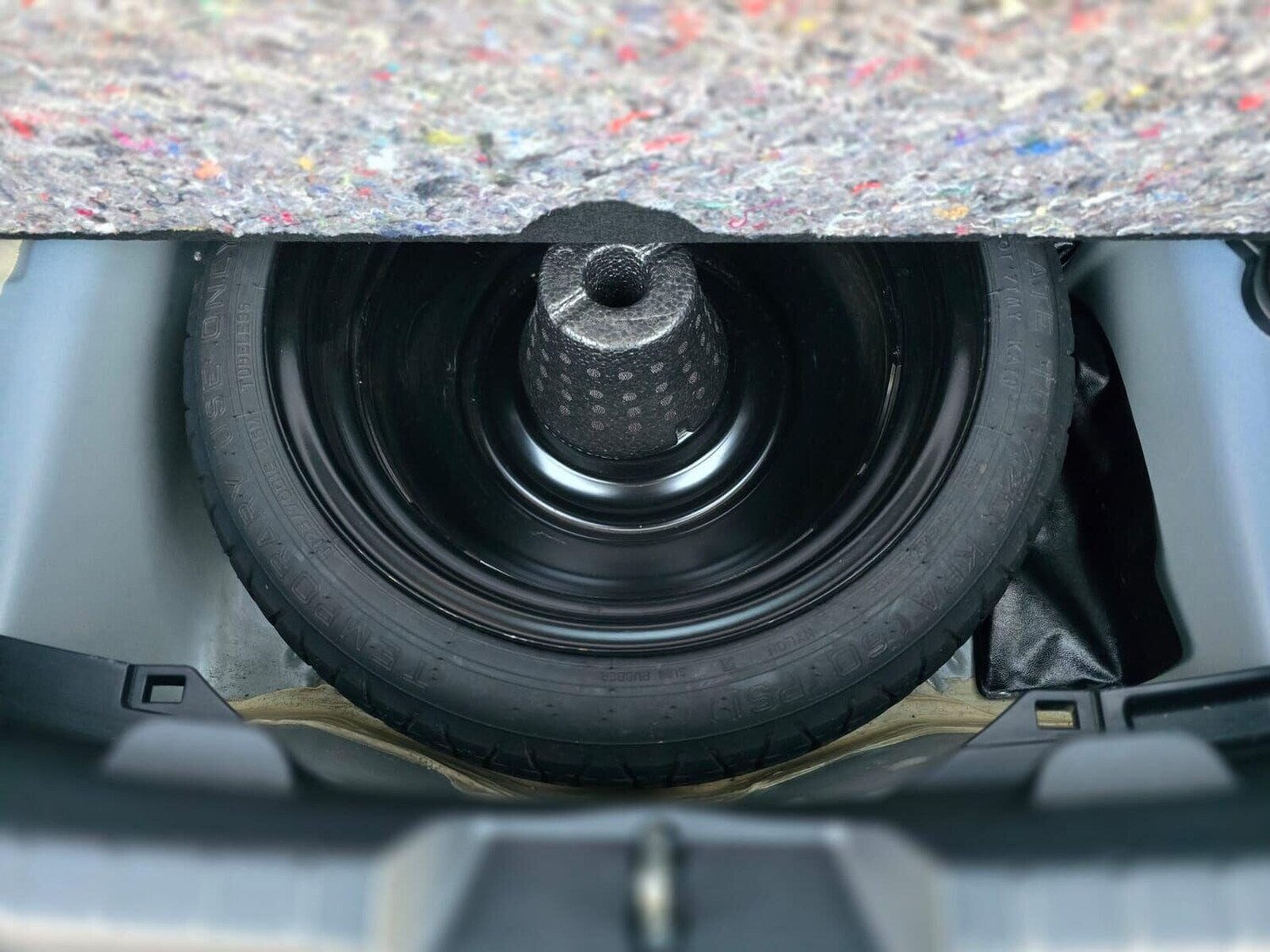 Used Toyota Yaris 2018 for sale - 76922772: Photo 35