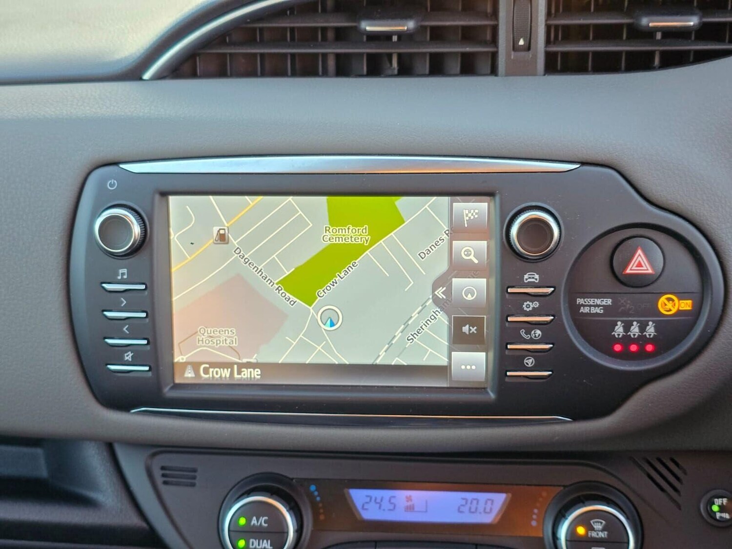 Used Toyota Yaris 2018 for sale - 76922772: Photo 38