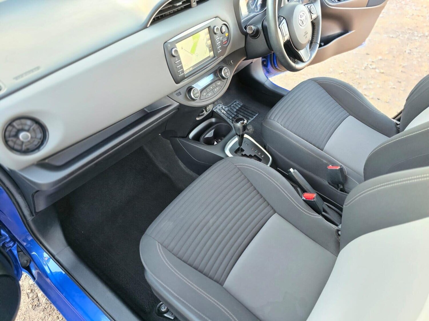 Used Toyota Yaris 2018 for sale - 76922772: Photo 43