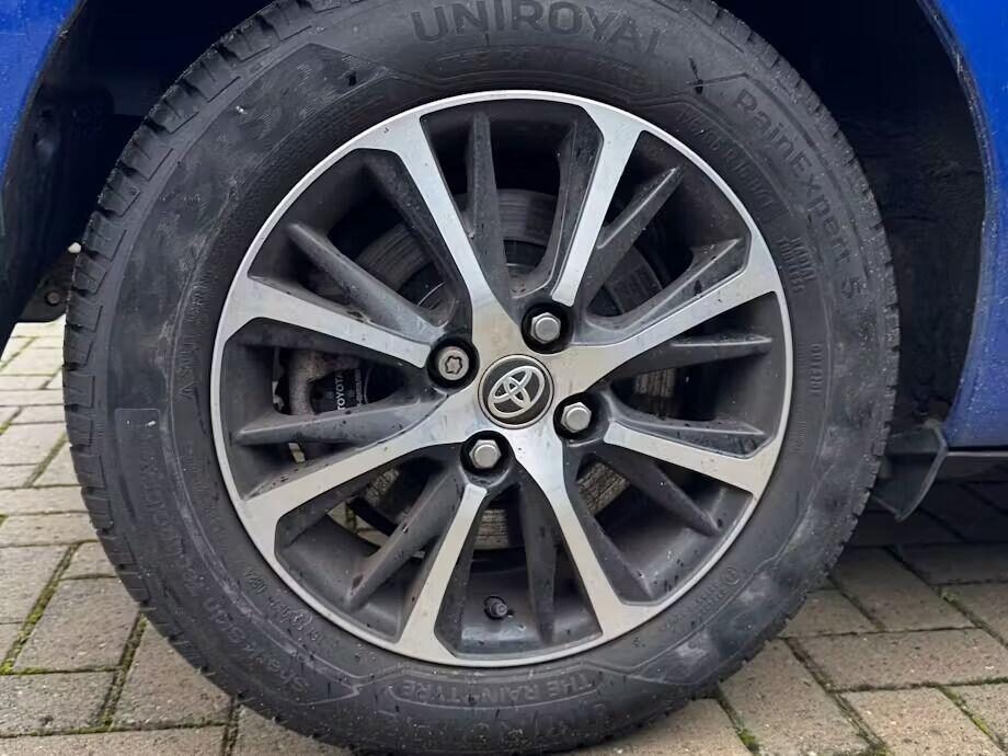 Used Toyota Yaris 2018 for sale - 76922772: Photo 9