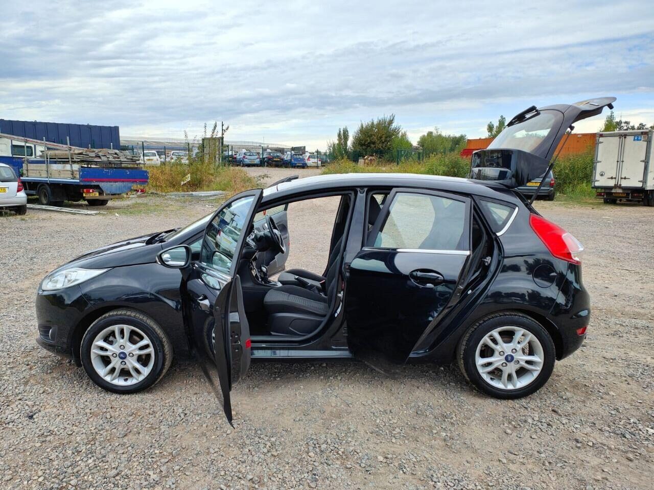 Used Ford Fiesta 2014 for sale - 76682451: Photo 14