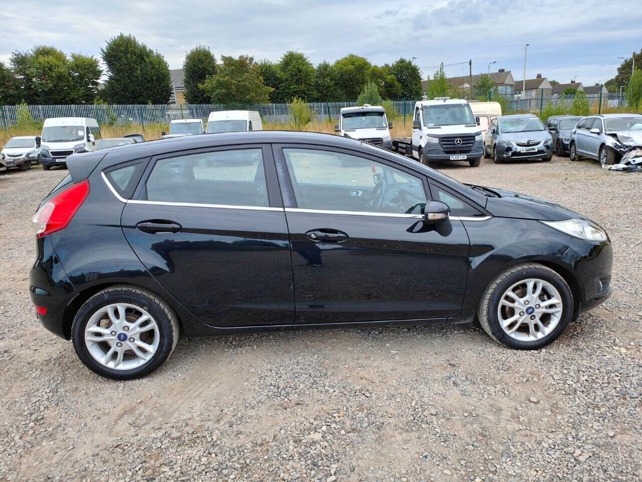 Used Ford Fiesta 2014 for sale - 76682451: Photo 16