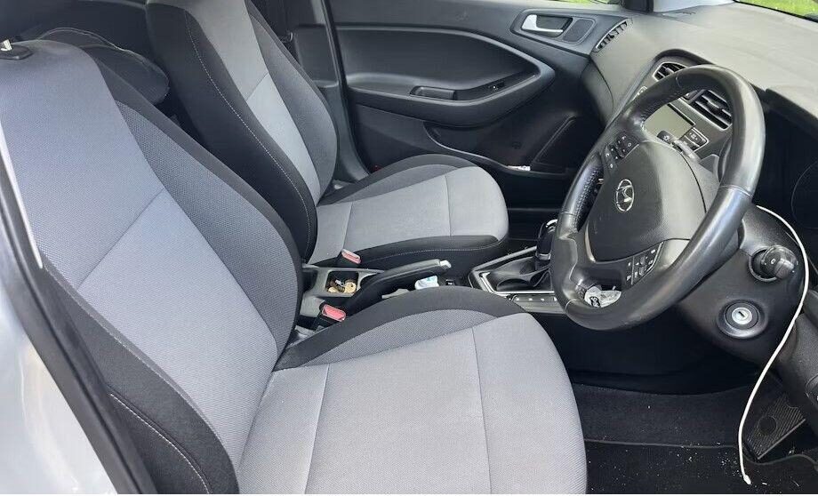 Used Hyundai i20 2019 for sale - 76394972: Photo 7