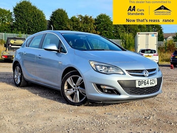 2015 - 1.4 16v SRi Hatchback 5dr Petrol Manual Euro 5 (100 ps)