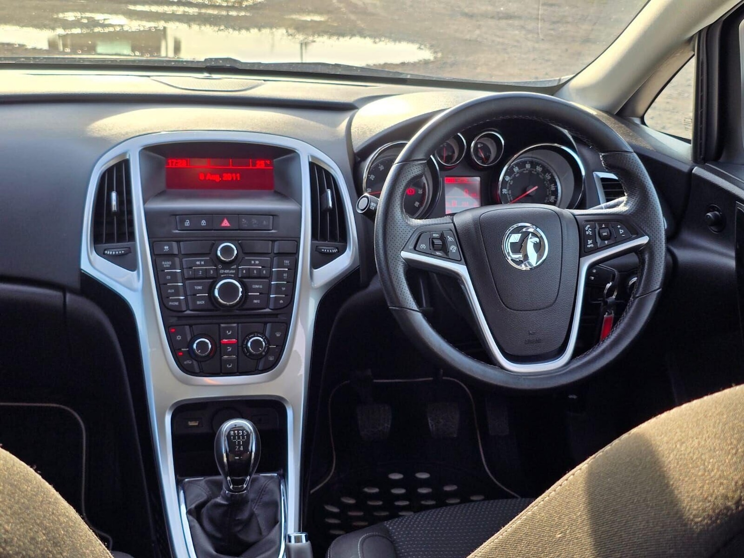 Vehicle 21