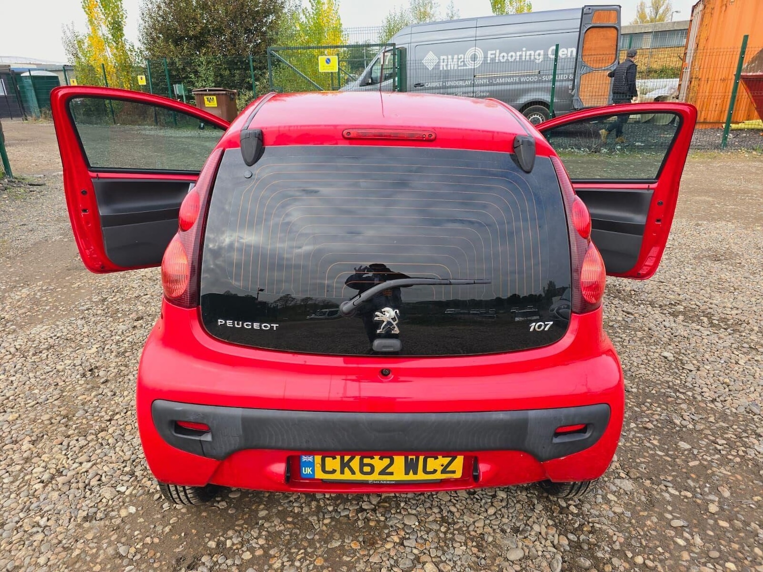 Used Peugeot 107 2013 for sale - 76082188: Photo 13