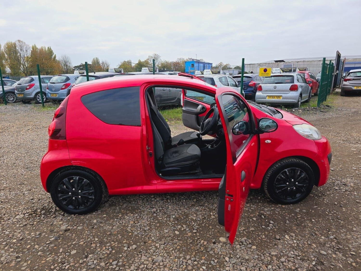 Used Peugeot 107 2013 for sale - 76082188: Photo 22