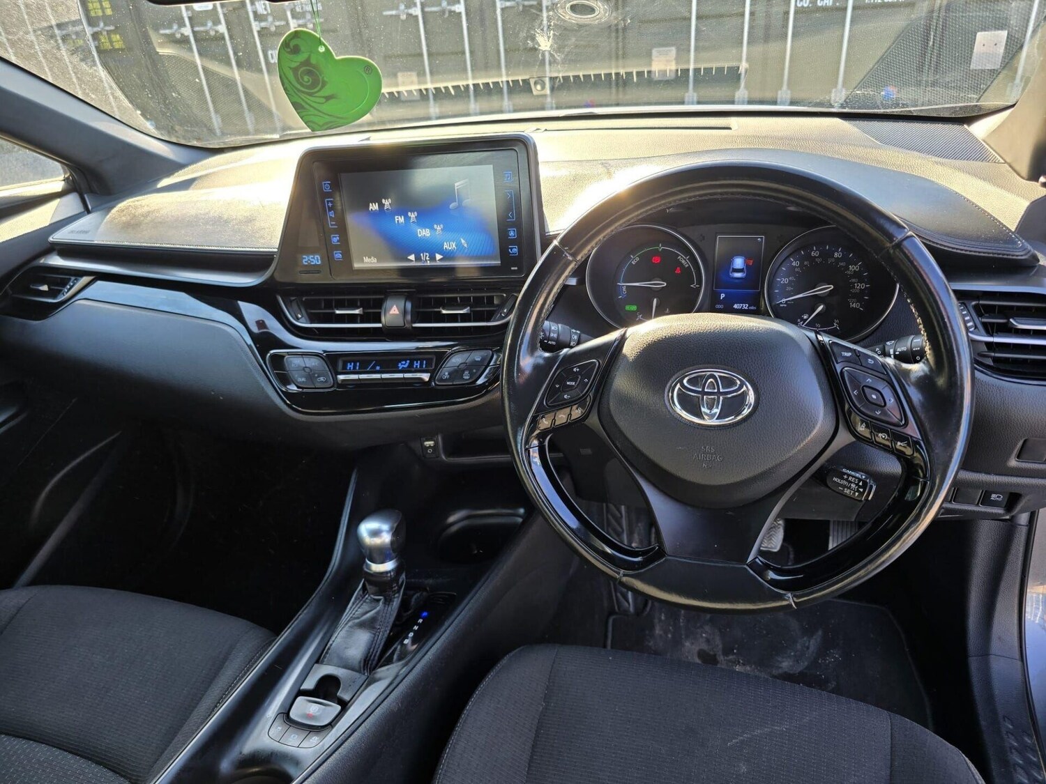 Used Toyota C-HR 2017 for sale - 77593197: Photo 19