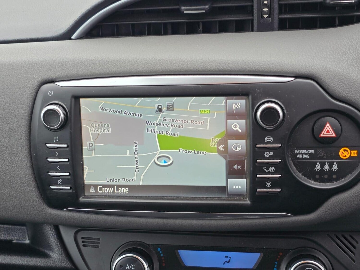 Used Toyota Yaris 2018 for sale - 76641714: Photo 33