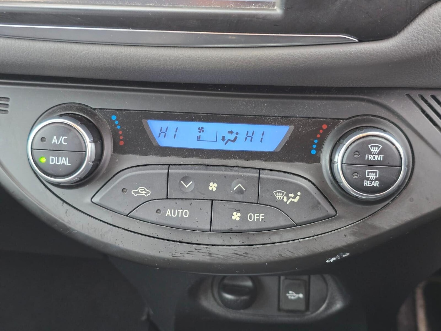 Used Toyota Yaris 2018 for sale - 76641714: Photo 62