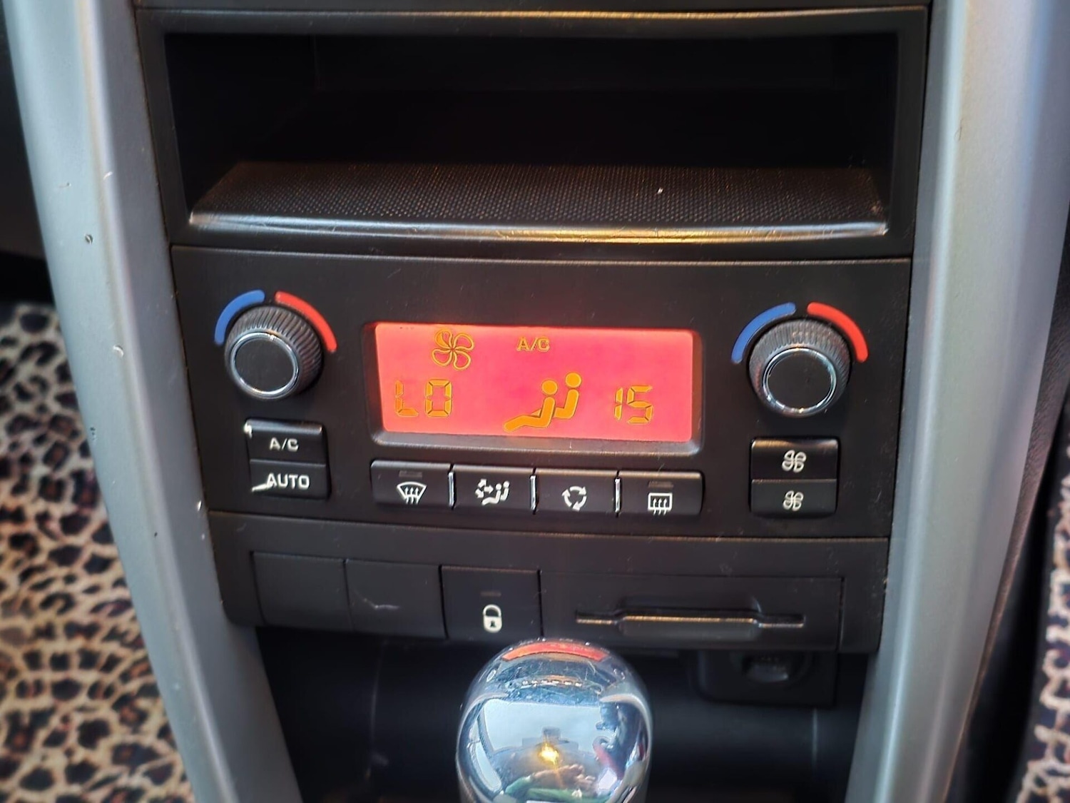 Used Peugeot 207 2011 for sale - 78125033: Photo 21