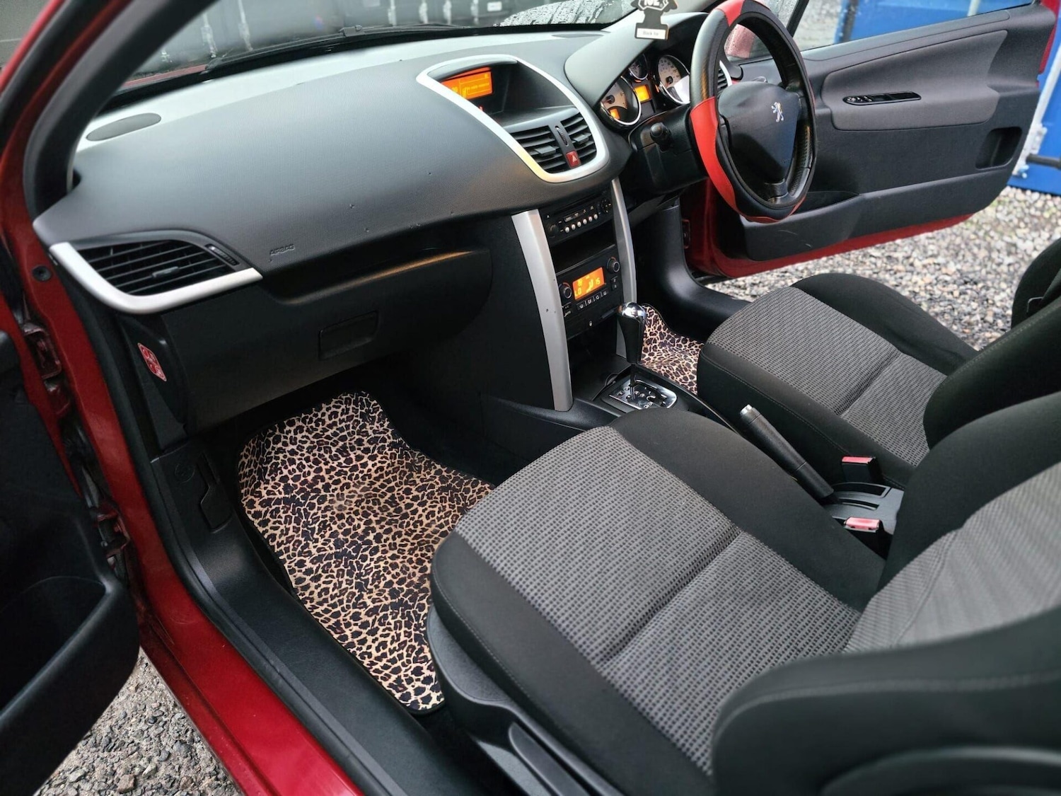 Used Peugeot 207 2011 for sale - 78125033: Photo 28