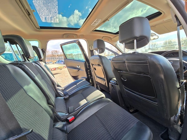 Used Renault Grand Scenic 2015 for sale - 75425661: Photo 24