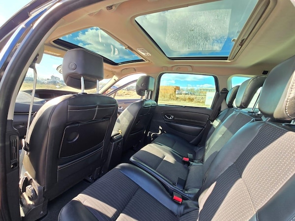 Used Renault Grand Scenic 2015 for sale - 75425661: Photo 29