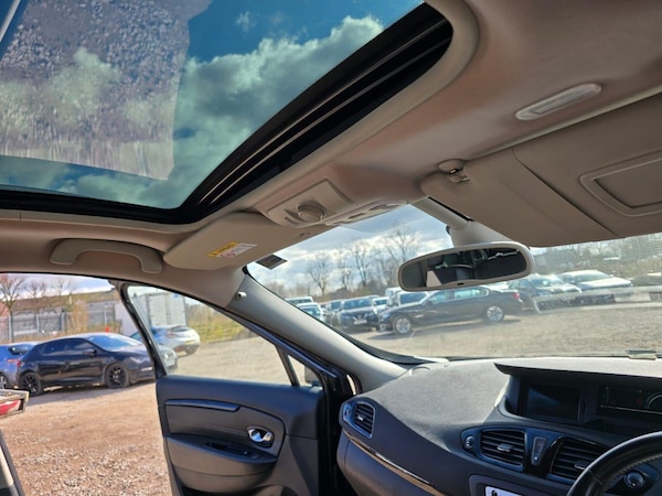 Used Renault Grand Scenic 2015 for sale - 75425661: Photo 66