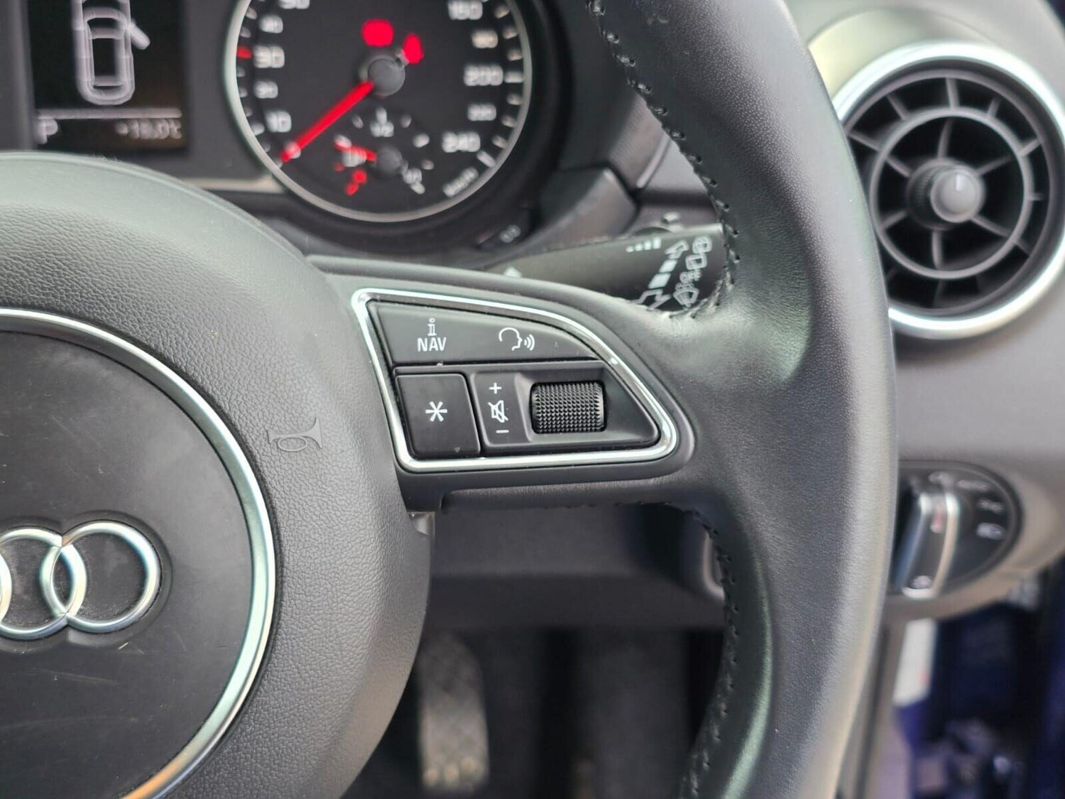 Used Audi A1 2014 for sale - 76205828: Photo 24