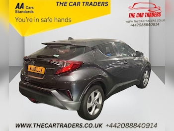 Used Toyota C-HR 2018 for sale - 76778159: Photo