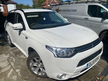 Mitsubishi - Outlander