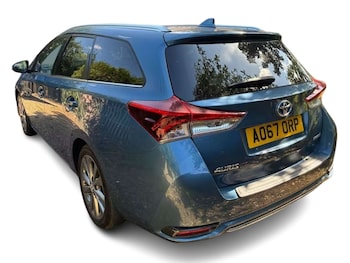 Used Toyota Auris 2017 for sale - 79573193: Photo