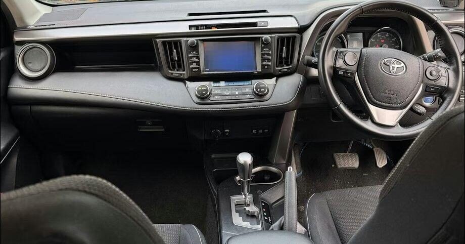 Used Toyota RAV4 2016 for sale - 76653858: Photo 5