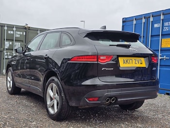 Used Jaguar F-Pace 2017 for sale - 78907127: Photo