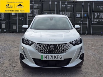 Used Peugeot E-2008 2021 for sale - 79481437: Photo