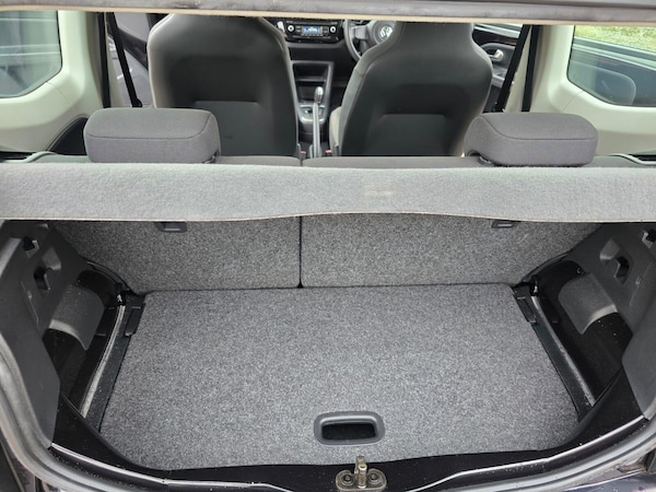 Used Volkswagen up! 2014 for sale - 75426327: Photo 46