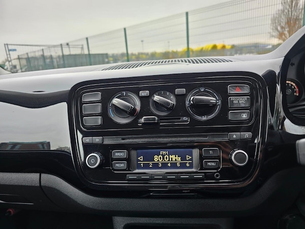 Used Volkswagen up! 2014 for sale - 75426327: Photo 49