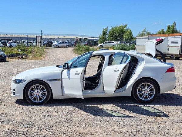 Used Jaguar XE 2018 for sale - 75068623: Photo 11