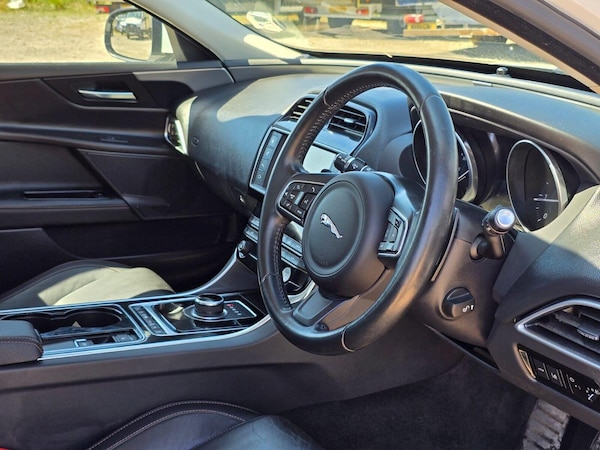 Used Jaguar XE 2018 for sale - 75068623: Photo 19
