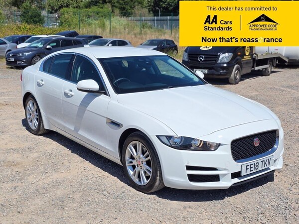 Used Jaguar XE 2018 for sale - 75068623: Photo 1