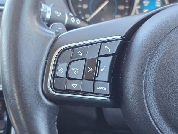 Used Jaguar XE 2018 for sale - 75068623: Photo 22
