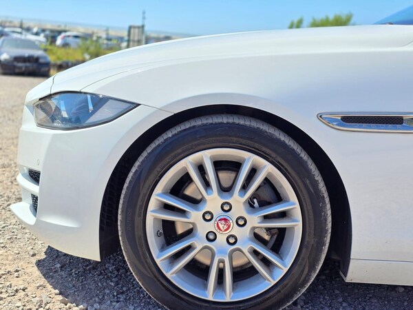Used Jaguar XE 2018 for sale - 75068623: Photo 27