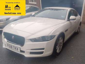 Used Jaguar XE 2018 for sale - 75068623: Photo