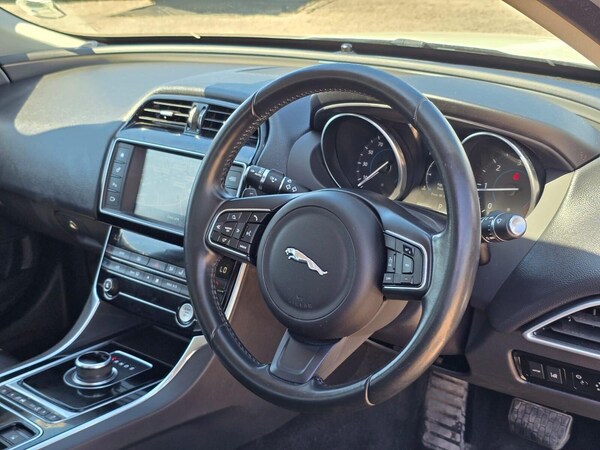 Used Jaguar XE 2018 for sale - 75068623: Photo 34