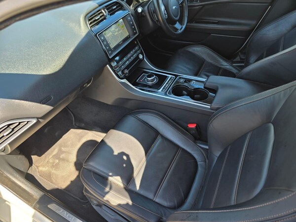 Used Jaguar XE 2018 for sale - 75068623: Photo 35