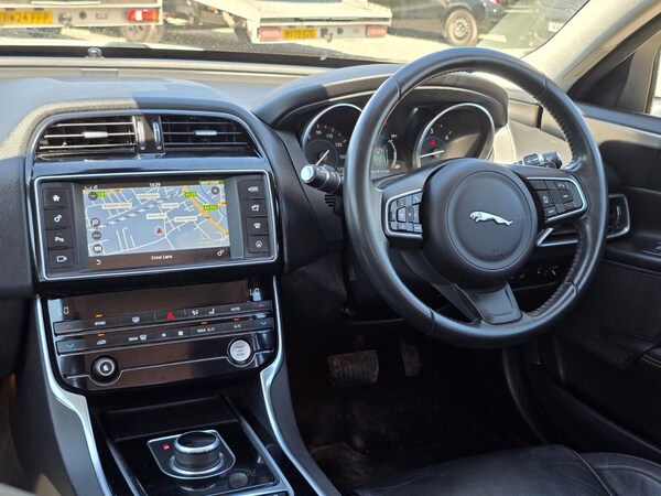 Used Jaguar XE 2018 for sale - 75068623: Photo 55