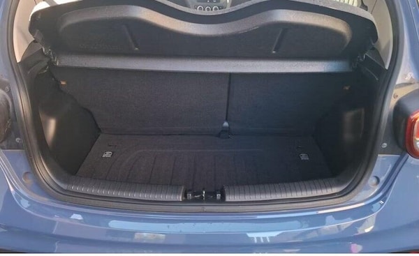 Used Hyundai i10 2017 for sale - 76257152: Photo 12
