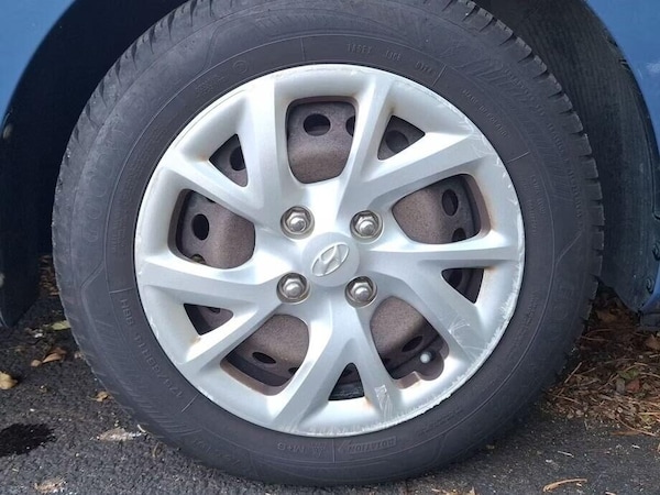 Used Hyundai i10 2017 for sale - 76257152: Photo 9