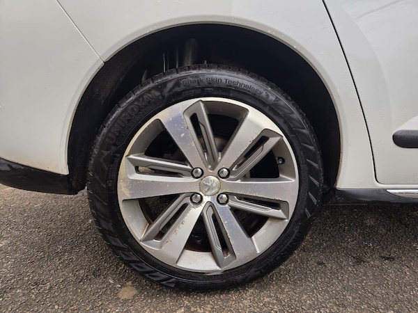 Used Peugeot 3008 2016 for sale - 75426104: Photo 41