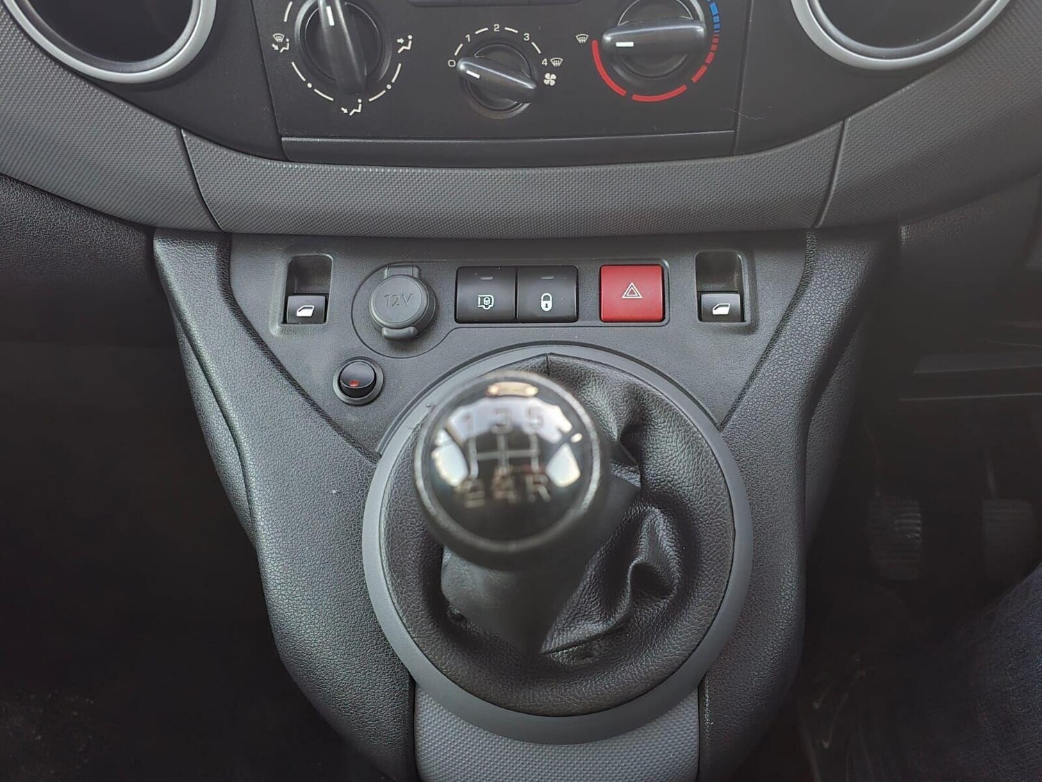 Vehicle 28
