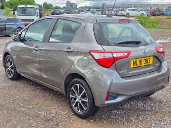 Used Toyota Yaris 2018 for sale - 74687168: Photo