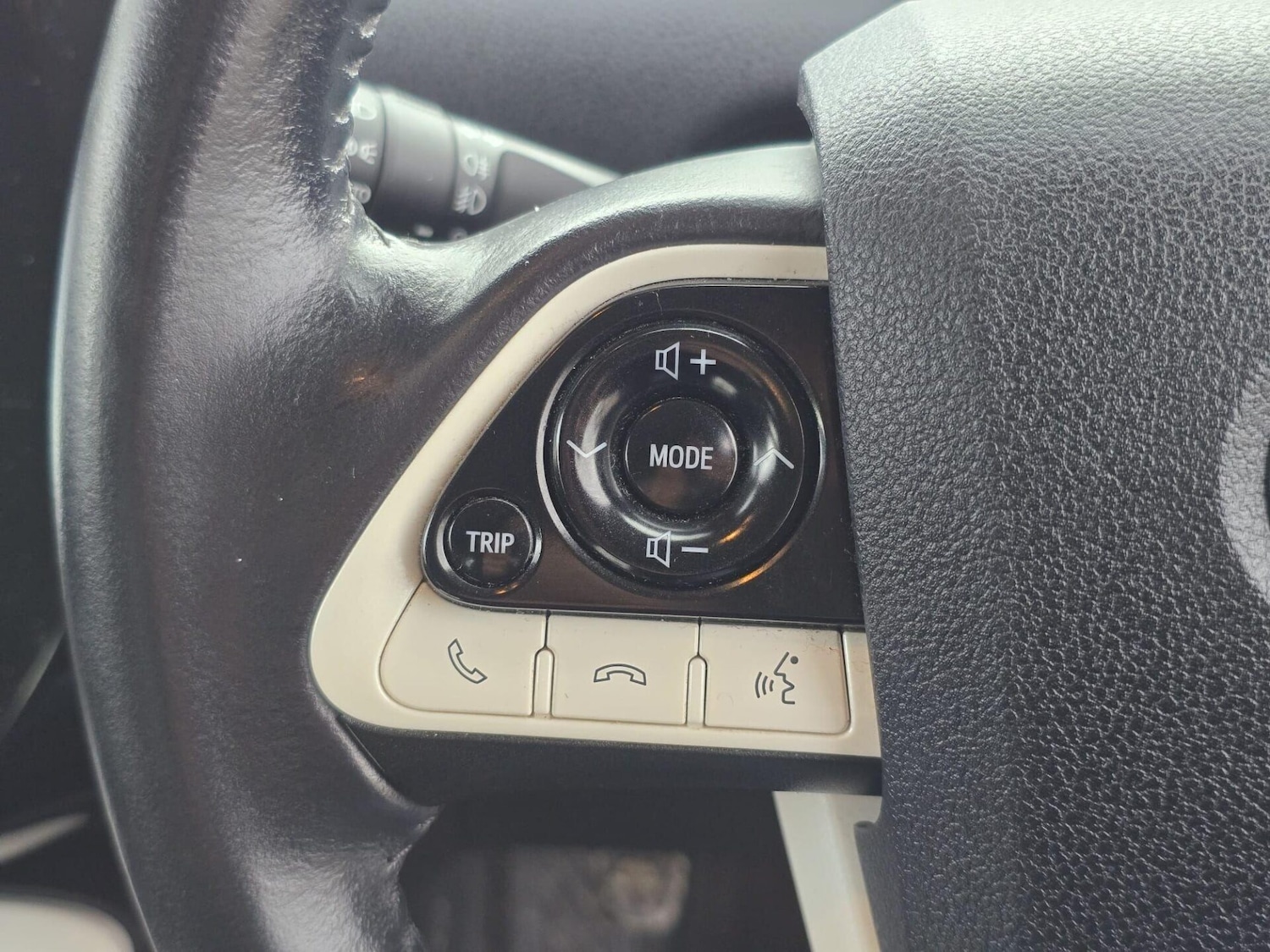 Used Toyota Prius 2016 for sale - 76553802: Photo 27