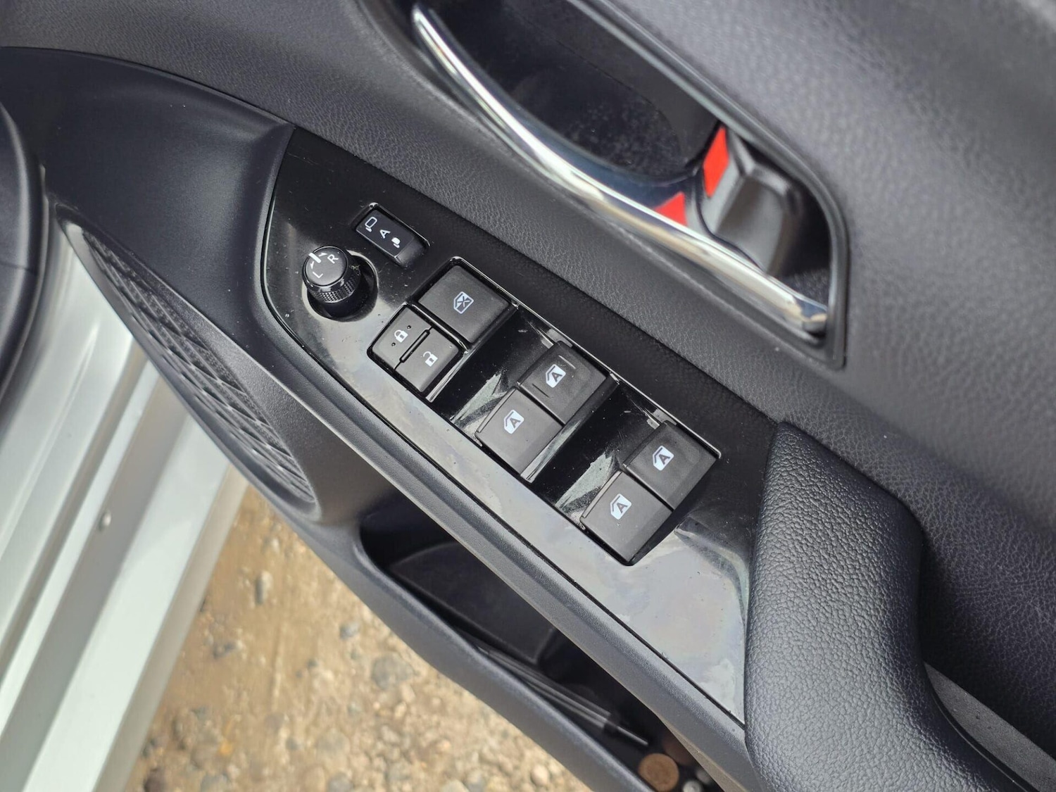 Used Toyota Prius 2016 for sale - 76553802: Photo 32